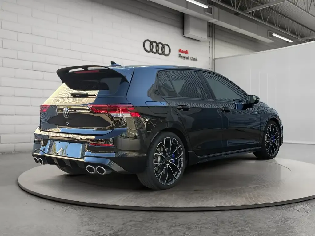 Volkswagen Golf R 2025 photo 5