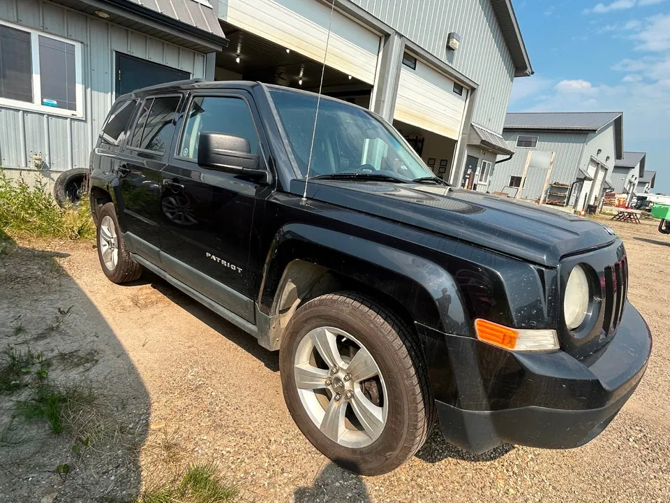 Jeep Patriot 2011 photo 3