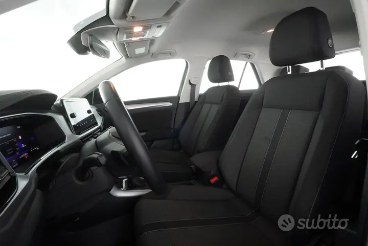 Volkswagen T-Roc 2025 photo 2