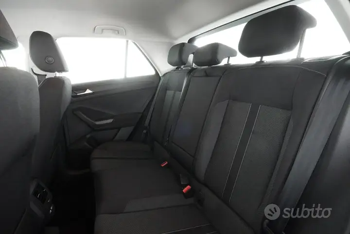 Volkswagen T-Roc 2025 photo 3