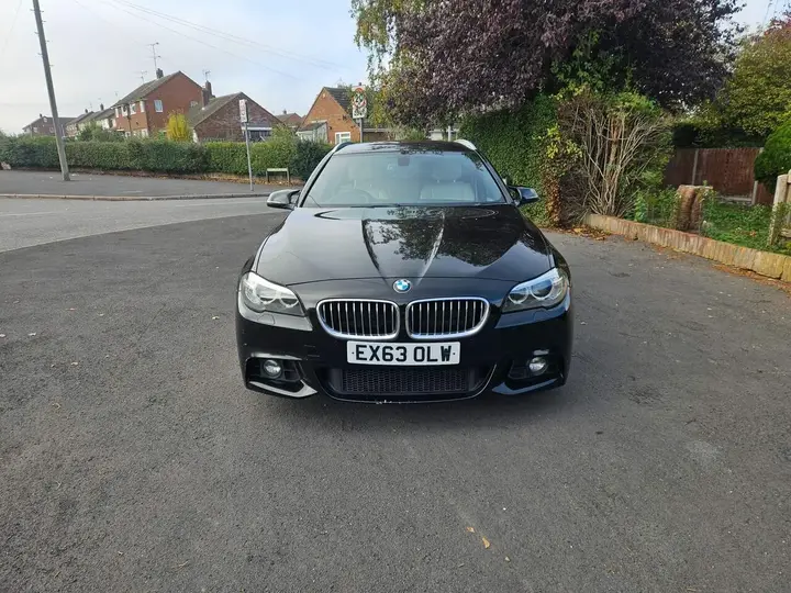 BMW 5 Series 2013 photo 2