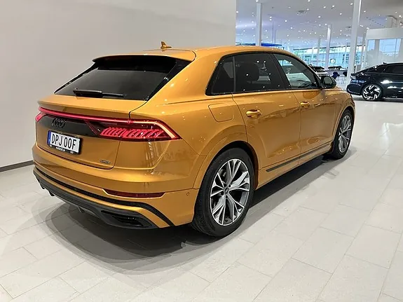 Audi Q8 2023 photo 5