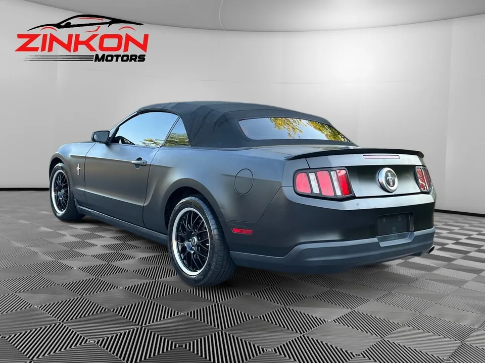 Ford Mustang 2010 photo 3