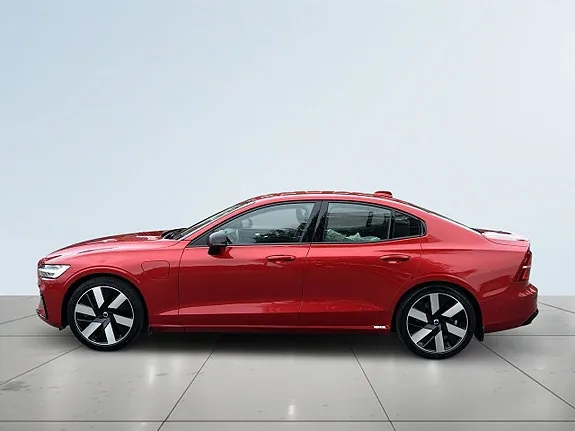 Volvo S60 2024 photo 4