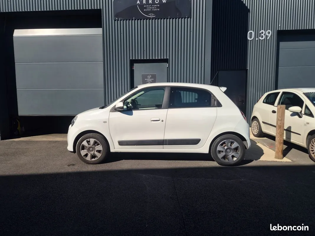 Renault Twingo 2015 photo 2
