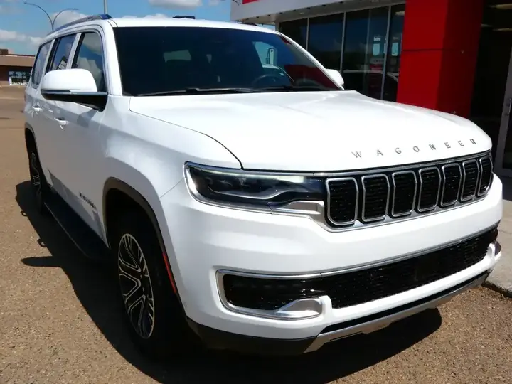 Jeep Wagoneer 2022 photo 2