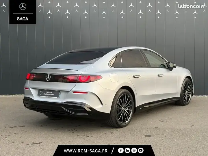 Mercedes-Benz C-Class 2026 photo 4