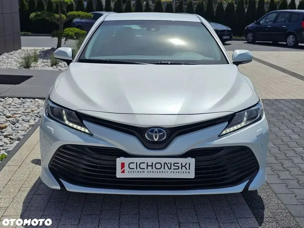 Toyota Camry 2020 photo 3