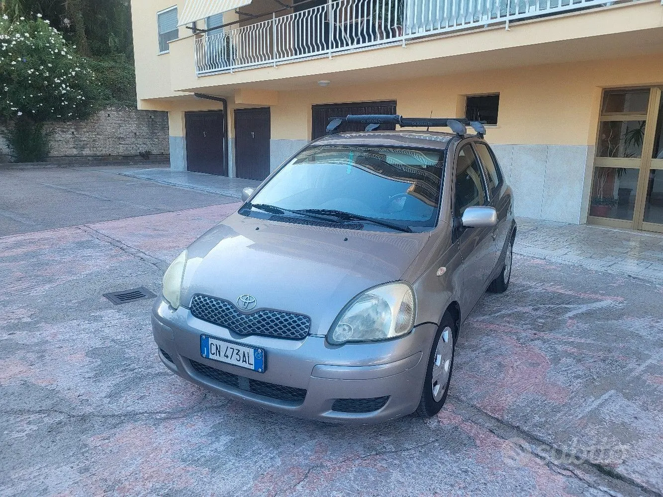 Toyota Yaris 2004 photo 3