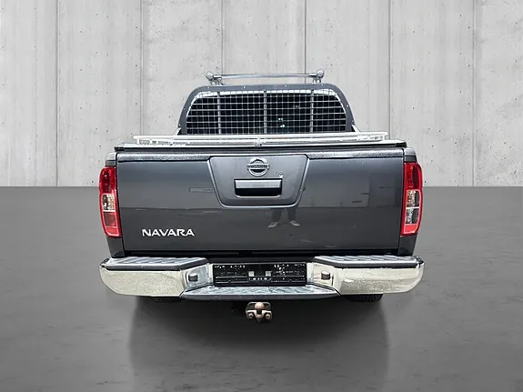 Nissan Navara 2012 photo 4