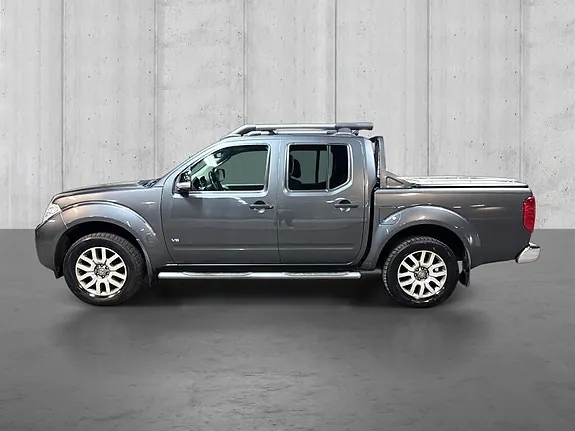 Nissan Navara 2012 photo 2