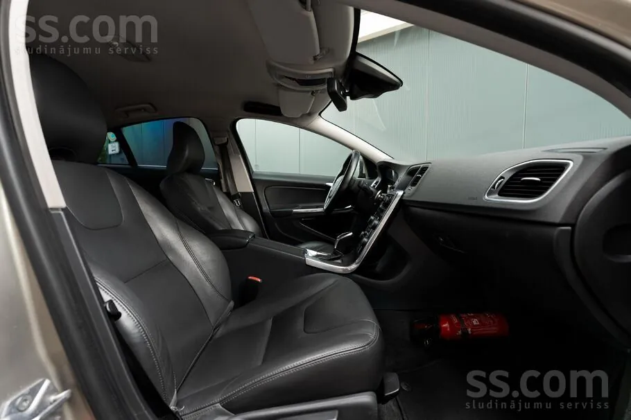 Volvo S60 2014 photo 5