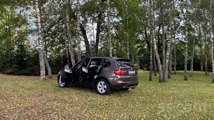 BMW X5 2011 photo 5