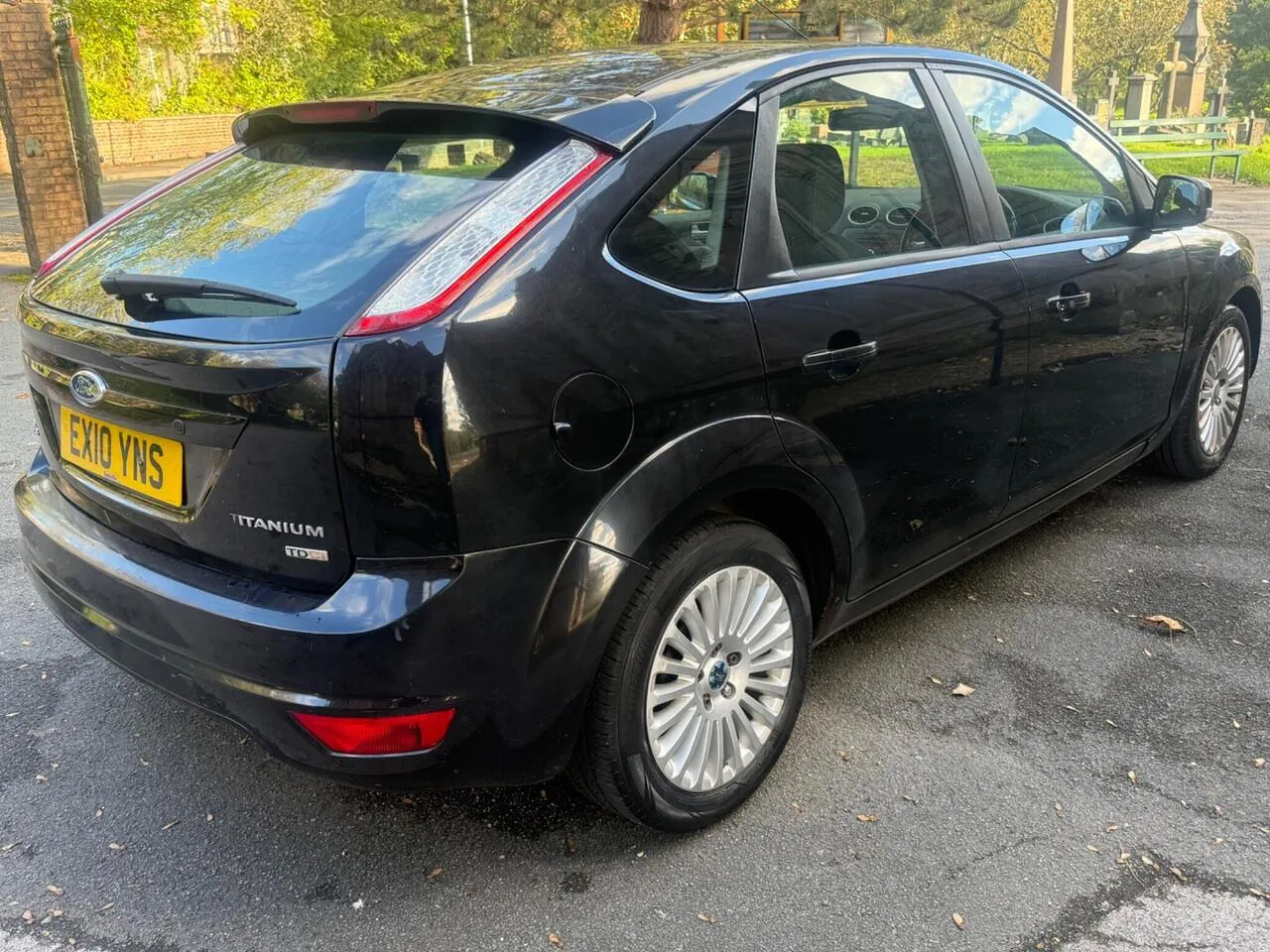 Ford Focus 2010 photo 3
