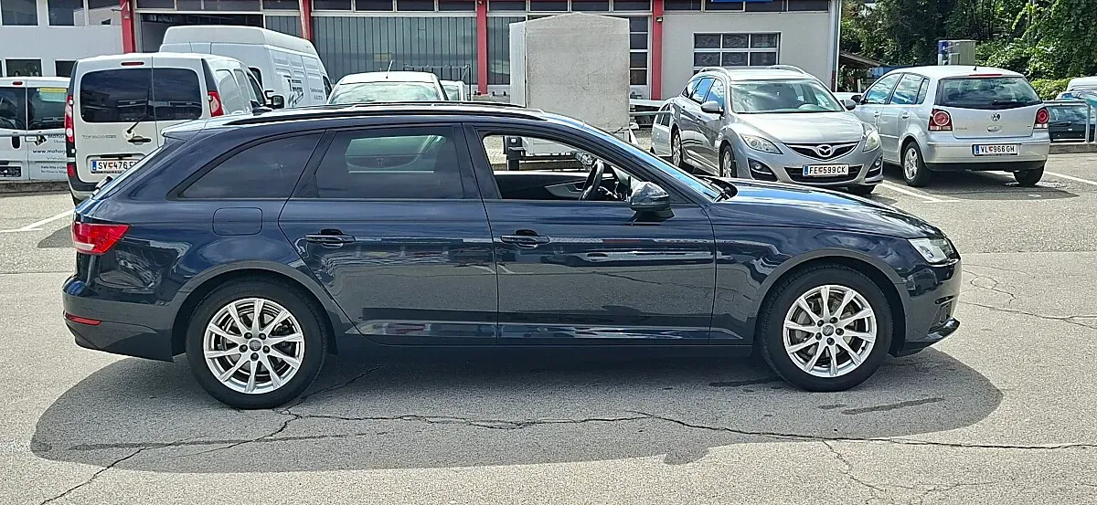 Audi A4 2016 photo 2
