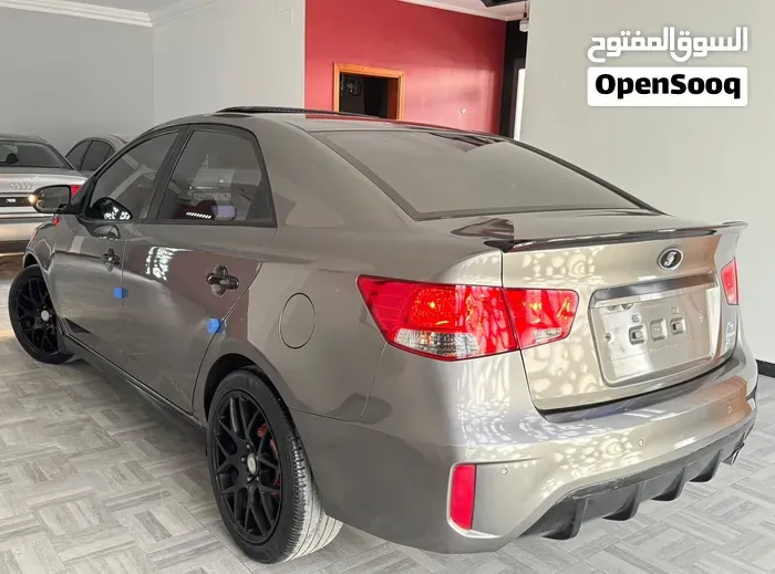 Kia Forte 2010 photo 4