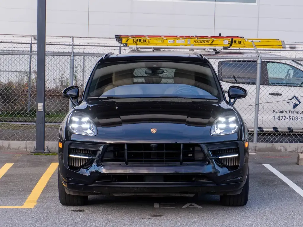 Porsche Macan 2021 photo 2