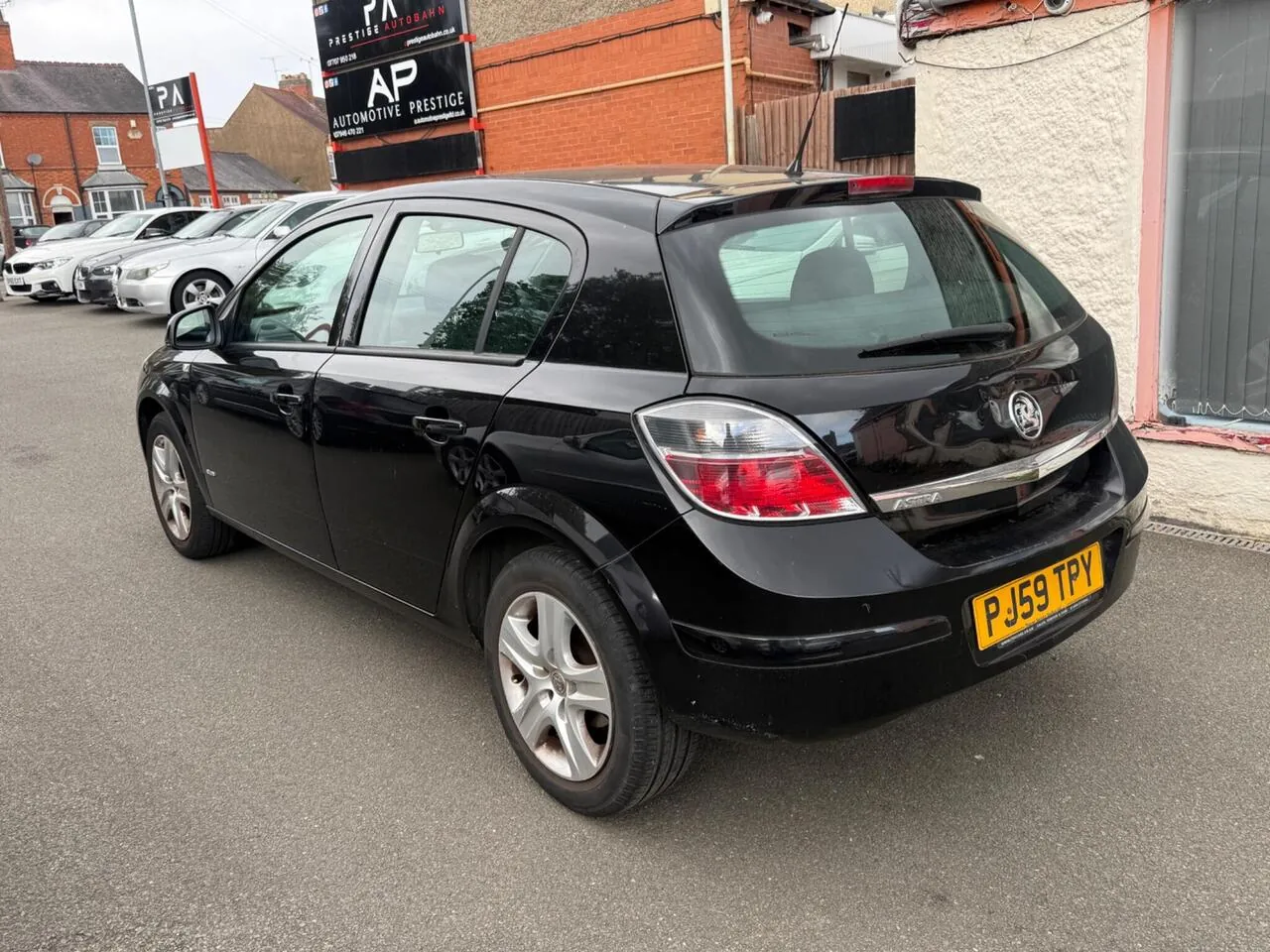 Vauxhall Astra 2009 photo 3