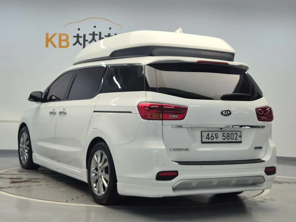 Kia Carnival 2019 photo 2