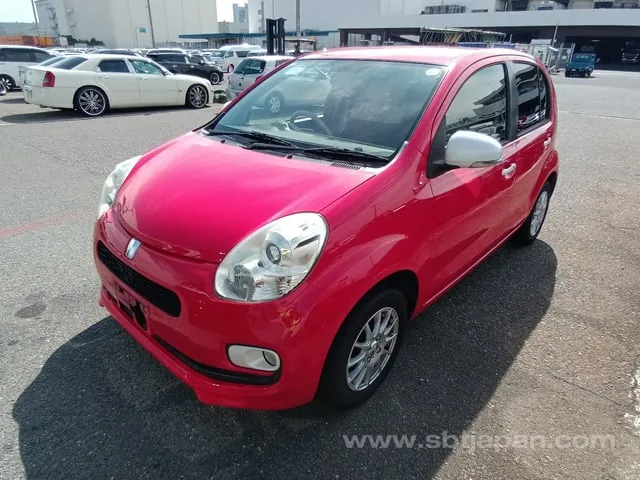 Toyota Passo Plus Hana 2015 photo 2