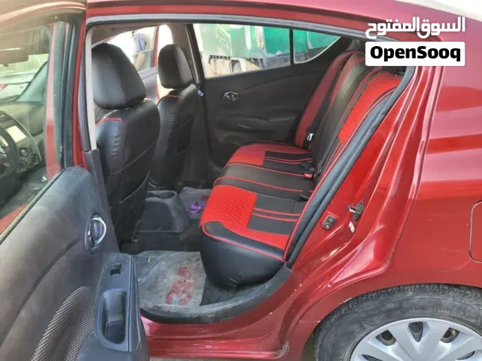 Nissan Versa 2018 photo 2