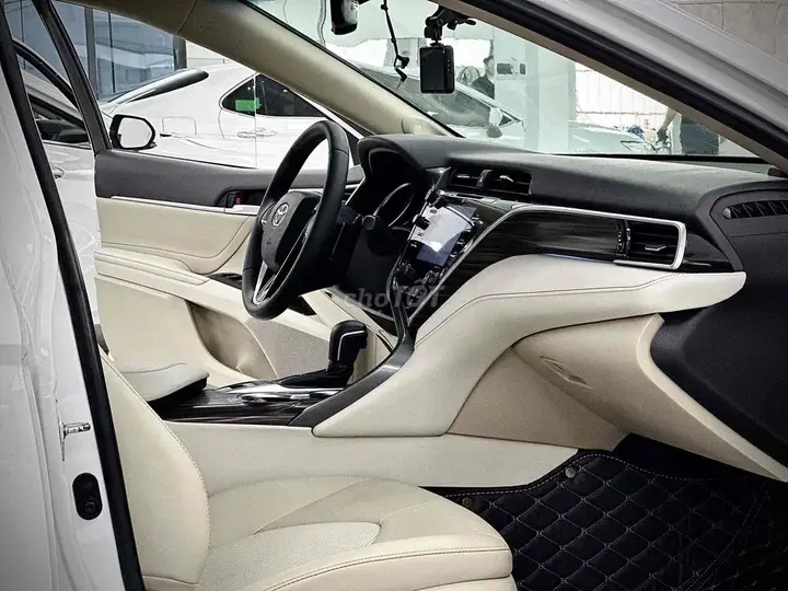 Toyota Camry 2020 photo 5