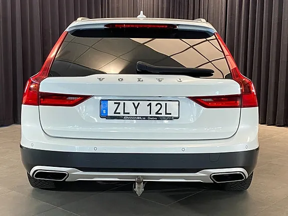 Volvo V90 Cross Country 2019 photo 2