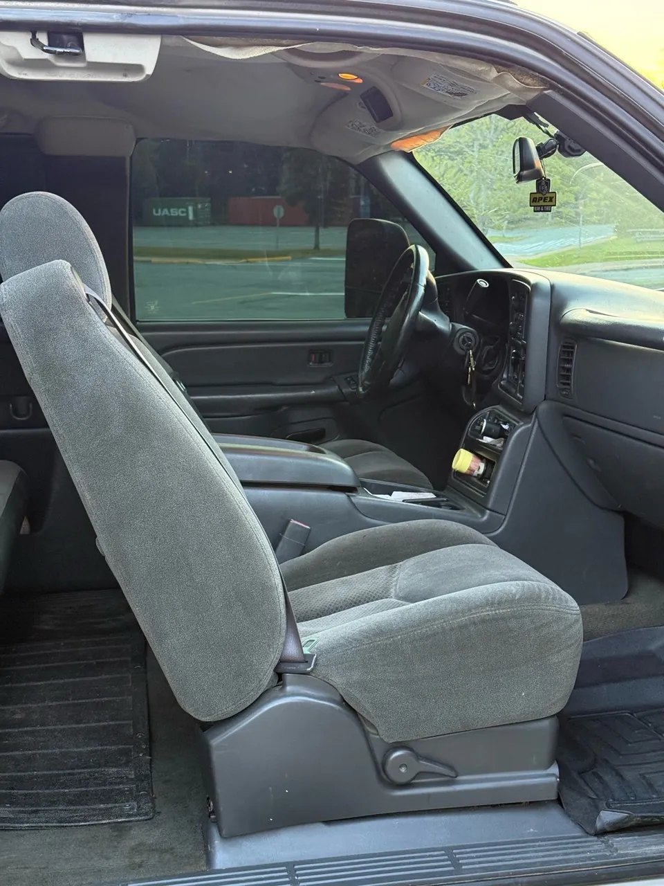 Chevrolet Silverado 2500Hd 2004 photo 3