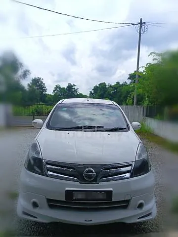 Nissan Grand Livina