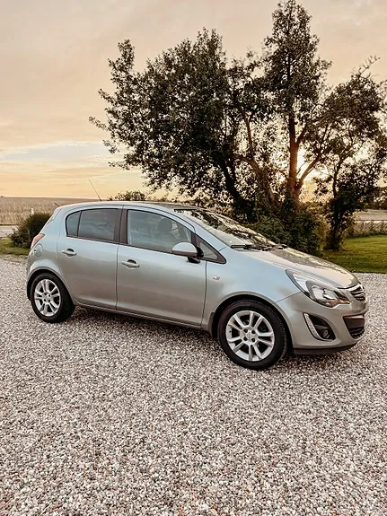 Opel Corsa 2012 photo 3