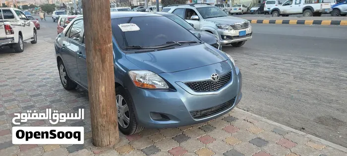 Toyota Yaris 2012 photo 4