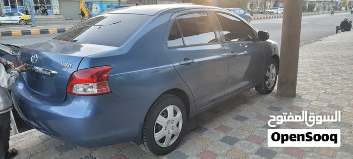 Toyota Yaris 2012 photo 3