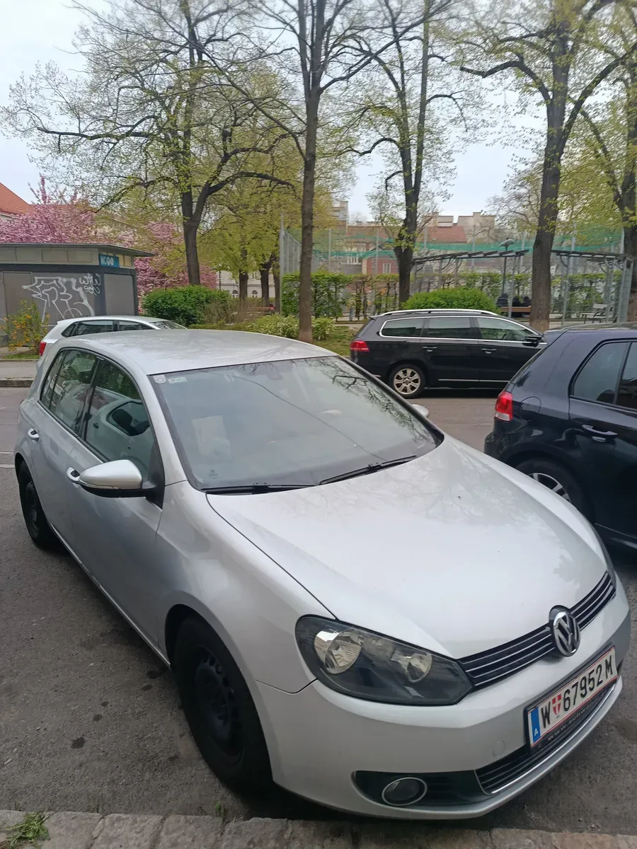 Volkswagen Golf 2009 photo 2