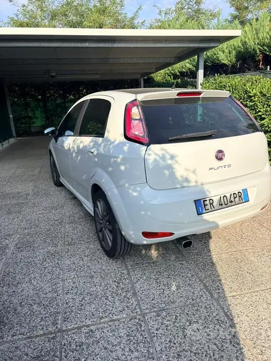 Fiat Punto 2013 photo 3