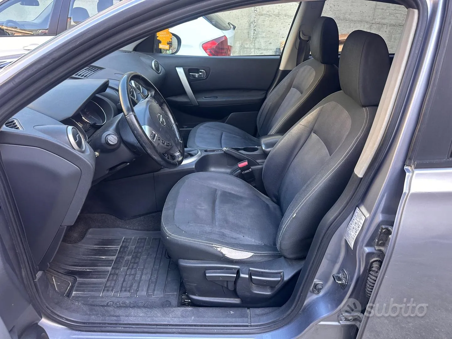 Nissan Qashqai 2011 photo 5