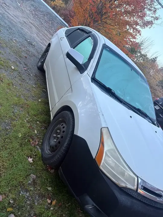 Ford Focus 2011 photo 3