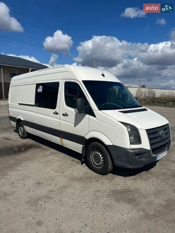 Volkswagen Crafter 2011 photo 2