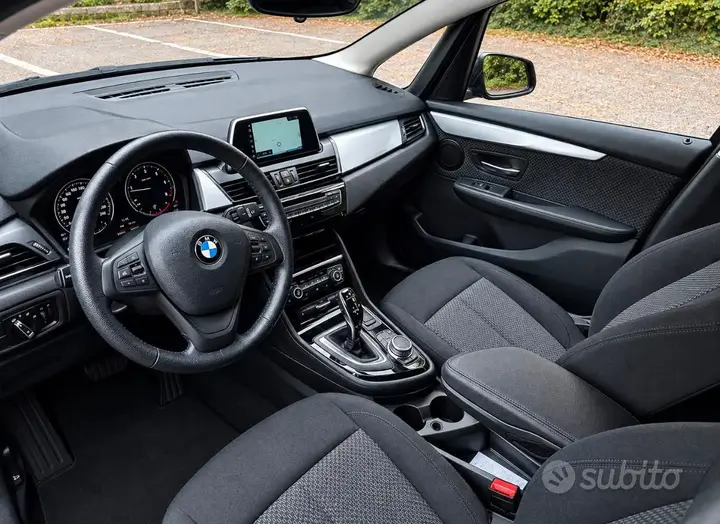 BMW 218 Gran Tourer 2022 photo 4