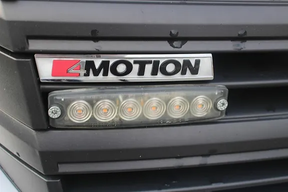Volkswagen Crafter 2021 photo 2