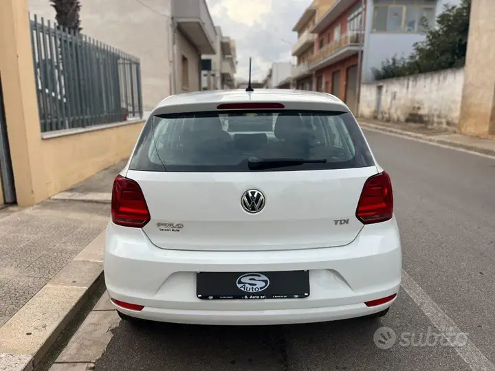 Volkswagen Polo 2015 photo 5