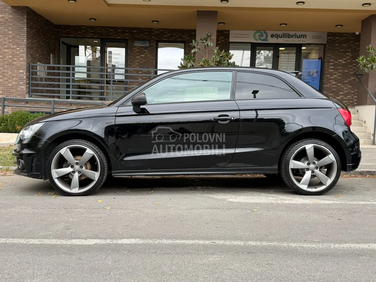 Audi A1 2012 photo 2