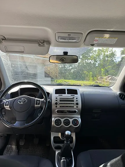 Toyota Urban Cruiser 2009 photo 2
