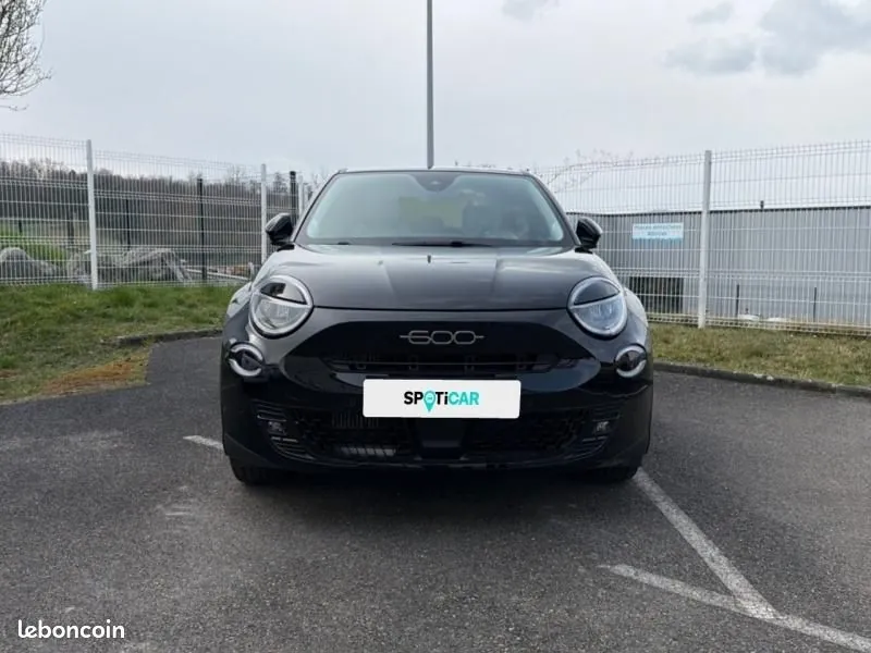 Fiat 600 2024 photo 2