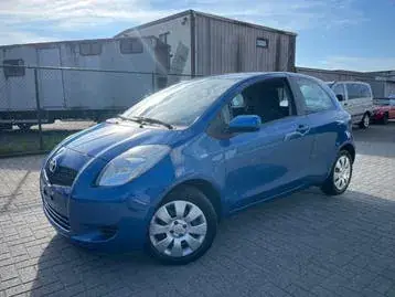 Toyota Yaris 2006 photo 2