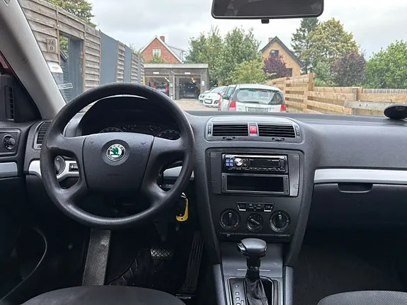 Skoda Octavia 2008 photo 5