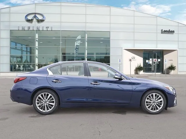 Infiniti Q50 2023 photo 2