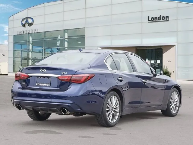 Infiniti Q50 2023 photo 3