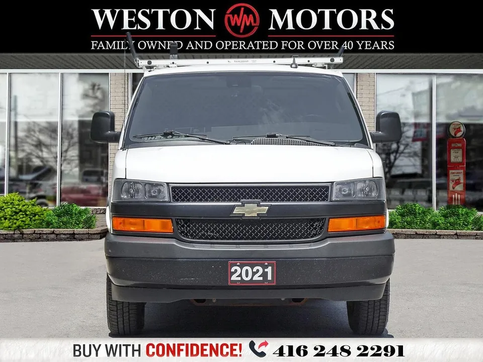 Chevrolet Express 2021 photo 2