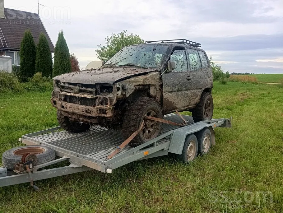 Nissan Terrano Ii 1995 photo 2