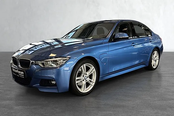 BMW 330E